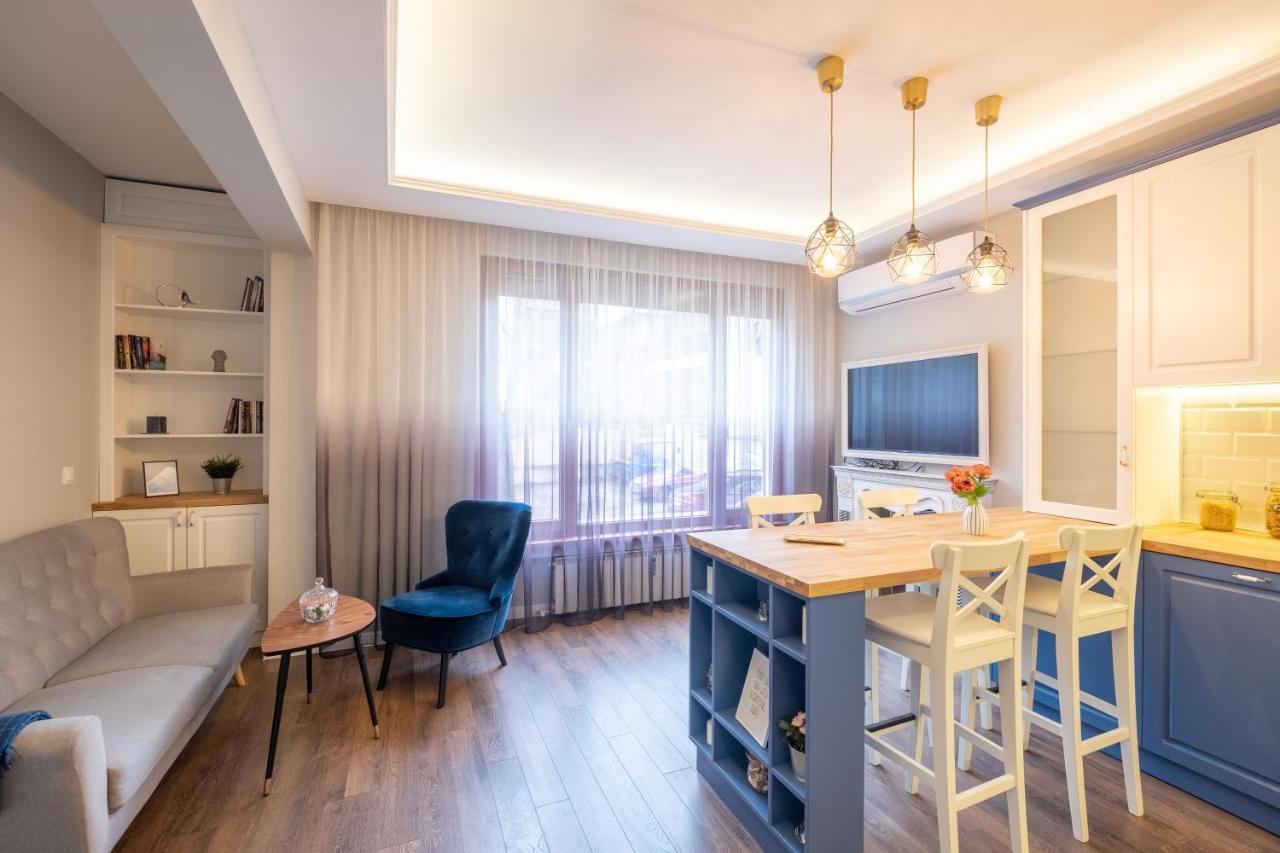 Designer & Cozy 2Bd Flat With A Parking In The City Center By Flat Mаnager Sofie Exteriér fotografie