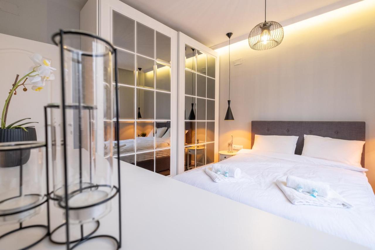 Designer & Cozy 2Bd Flat With A Parking In The City Center By Flat Mаnager Sofie Exteriér fotografie