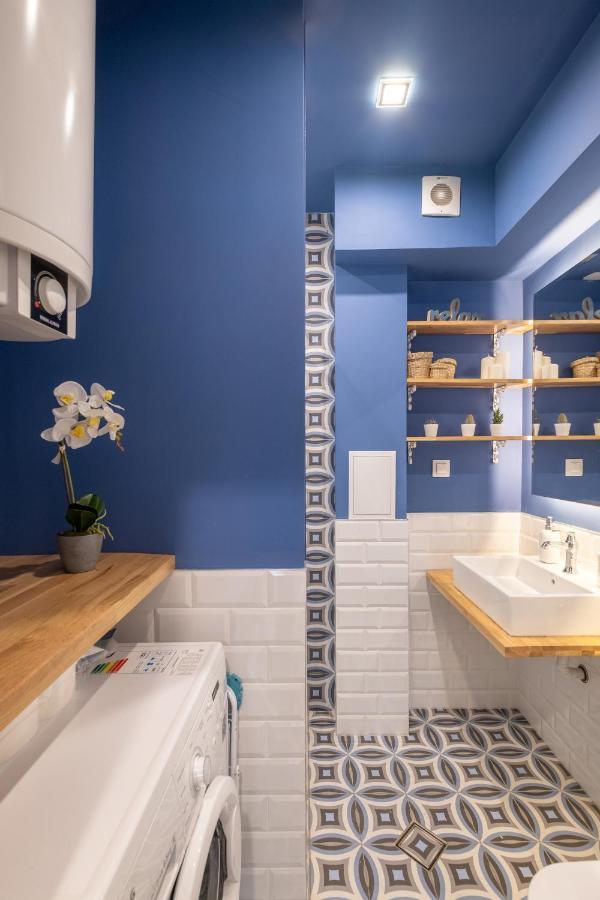 Designer & Cozy 2Bd Flat With A Parking In The City Center By Flat Mаnager Sofie Exteriér fotografie
