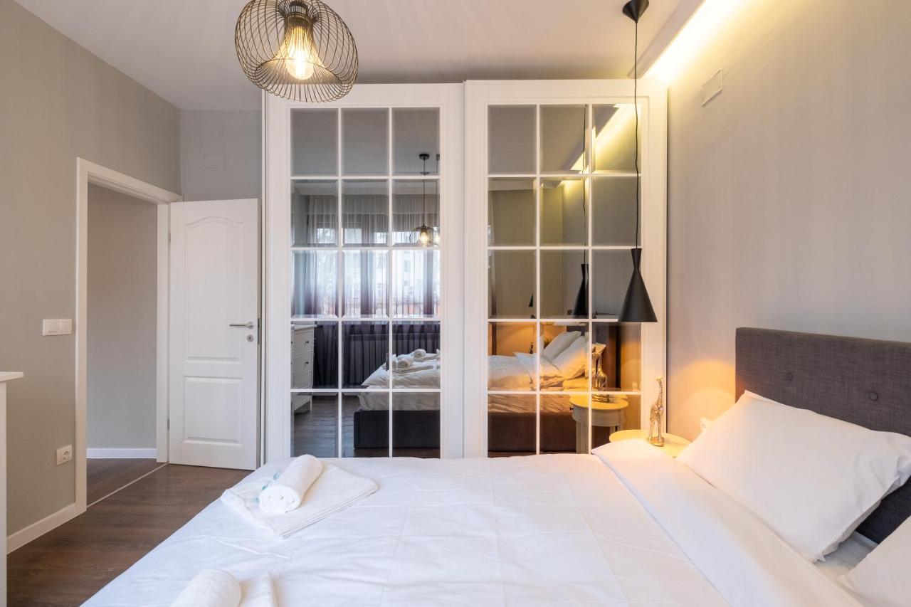 Designer & Cozy 2Bd Flat With A Parking In The City Center By Flat Mаnager Sofie Exteriér fotografie